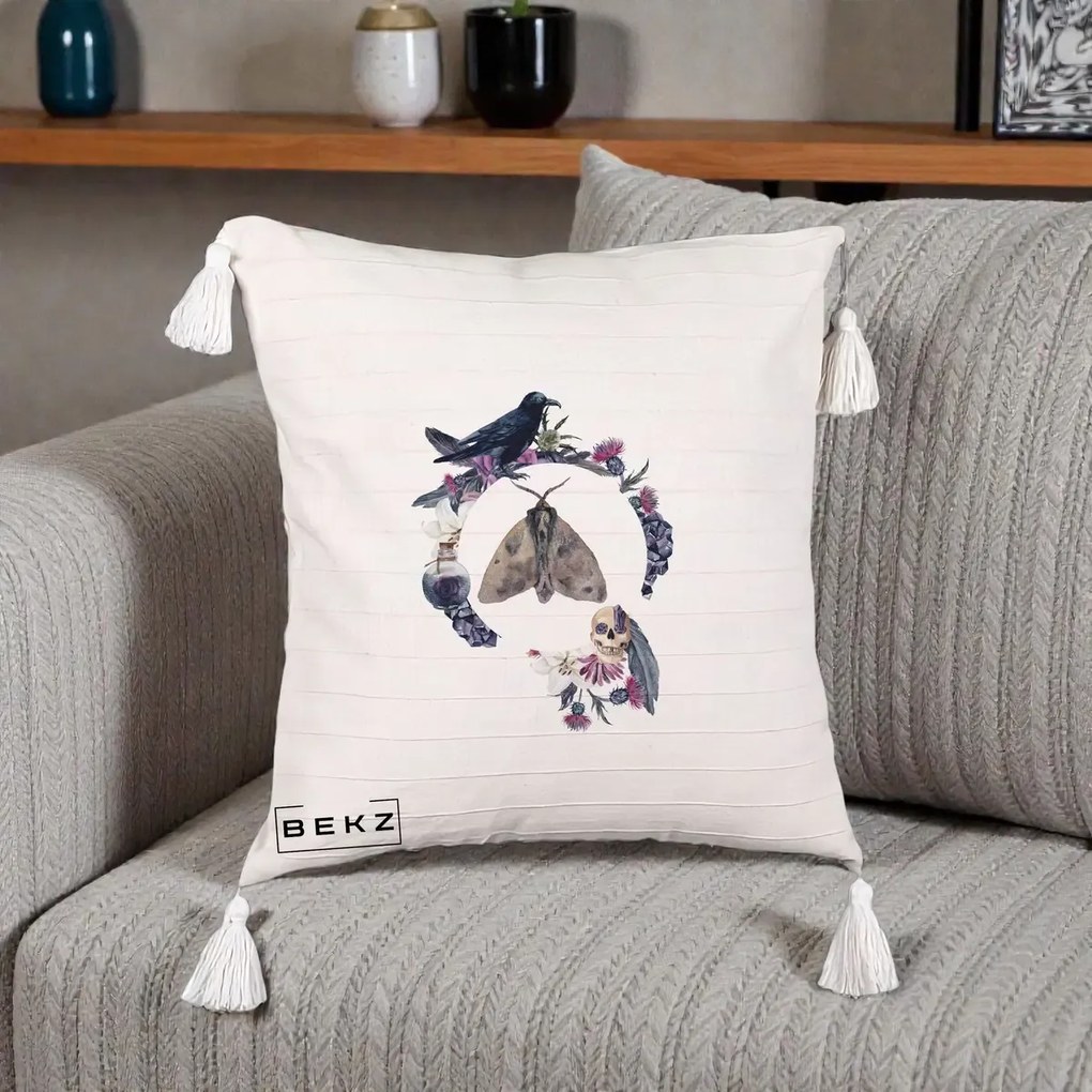 Perna Decorativa Gothic Wreath Corb Moliu Craniu, 40x40 cm, Bej cu Franjuri, Husa Detasabila, Perna Inclusa, BEKZ®