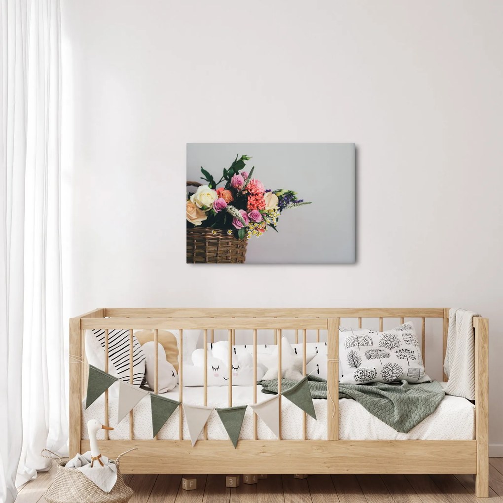 Tablou cu coș și flori (70x50 cm)