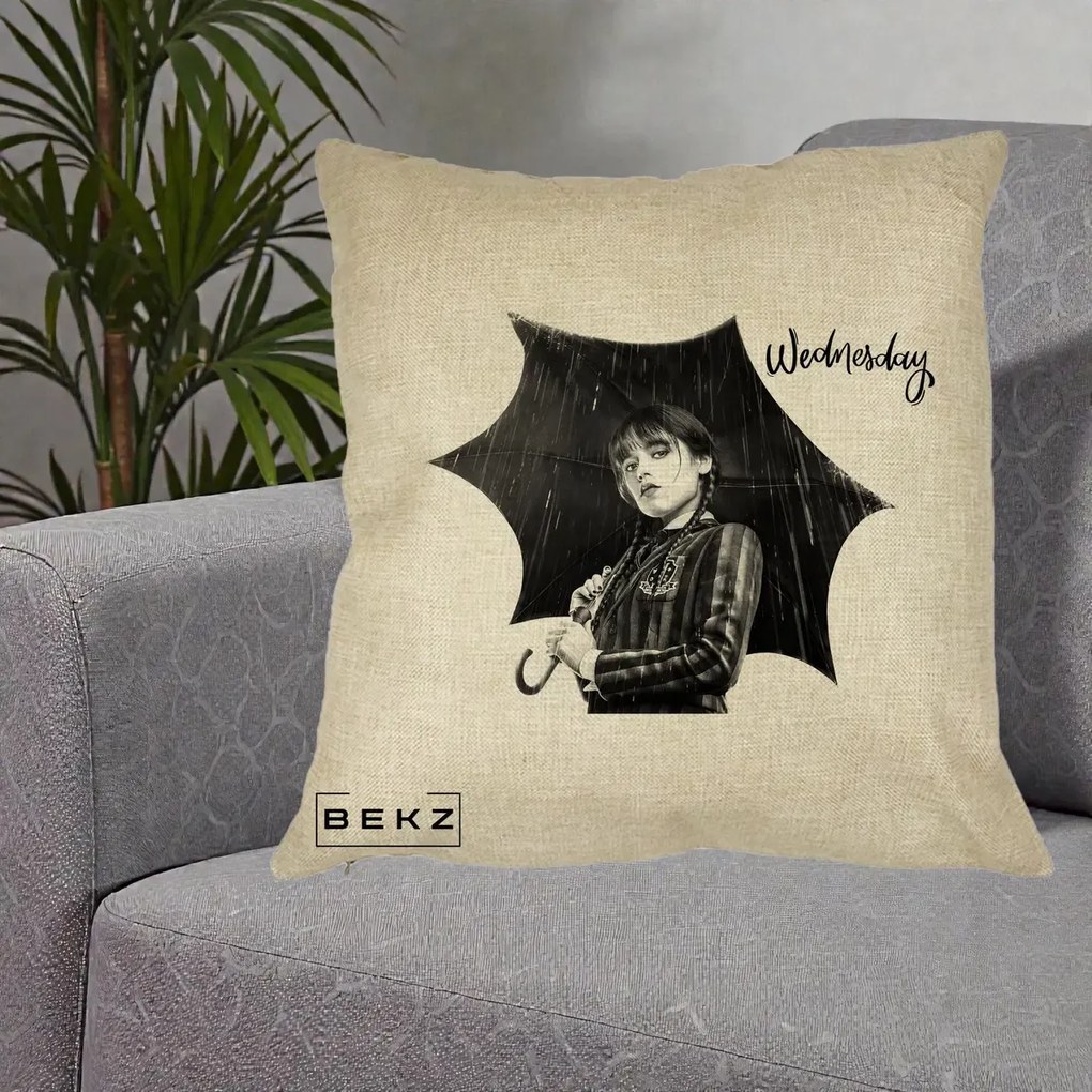 Perna Personalizata Wednesday Addams cu Umbrela Foto, 40x40 cm, Crem, Husa Detasabila, Perna Inclusa, BEKZ®