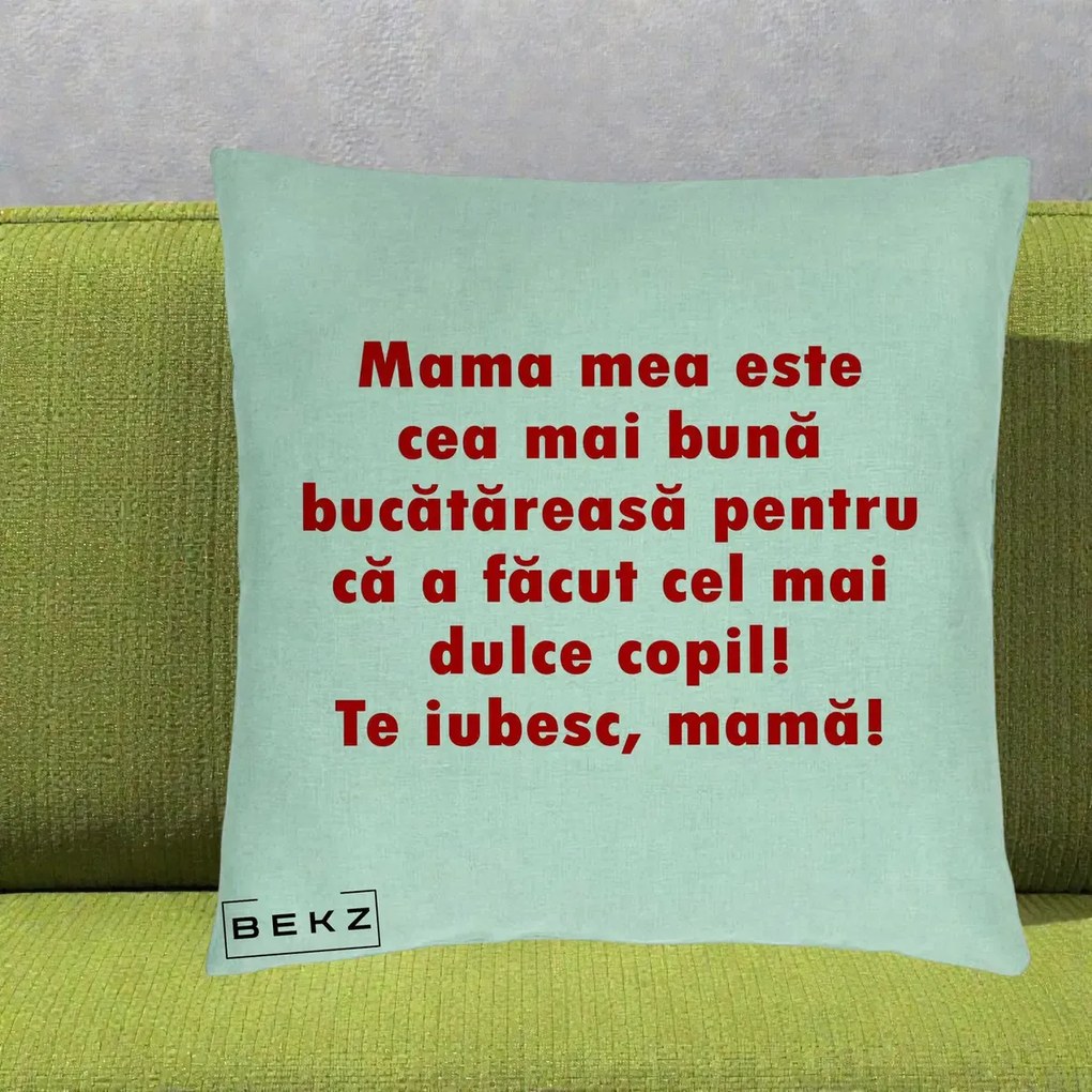 Cadou pentru Mama - Perna Personalizata Mama cea Mai Buna Bucatareasa, 40x40 cm, Verde Menta, Husa Detasabila, Perna Inclusa, BEKZ®