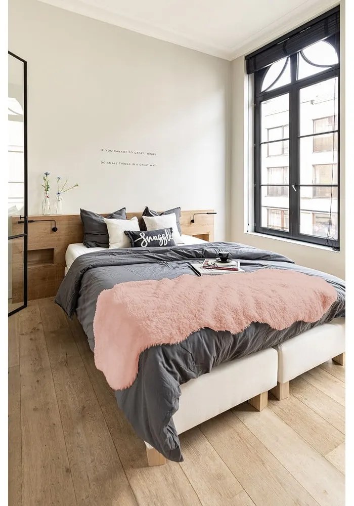 Blană de oaie artificială Tiseco Home Studio Lambskin, 60 x 180 cm, roz