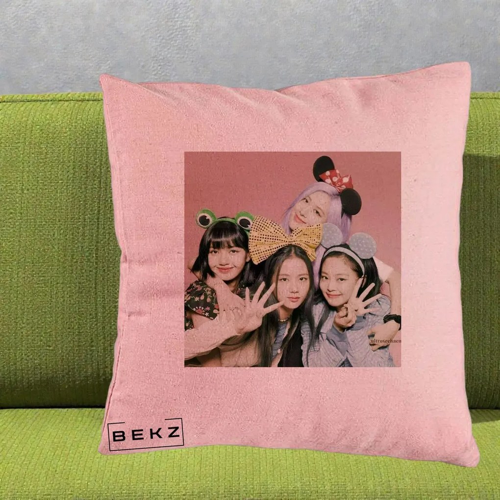 Perna Personalizata K-pop BLACKPINK Accesorii Haioase, 40x40 cm, Roz, Husa Detasabila, Perna Inclusa, BEKZ®
