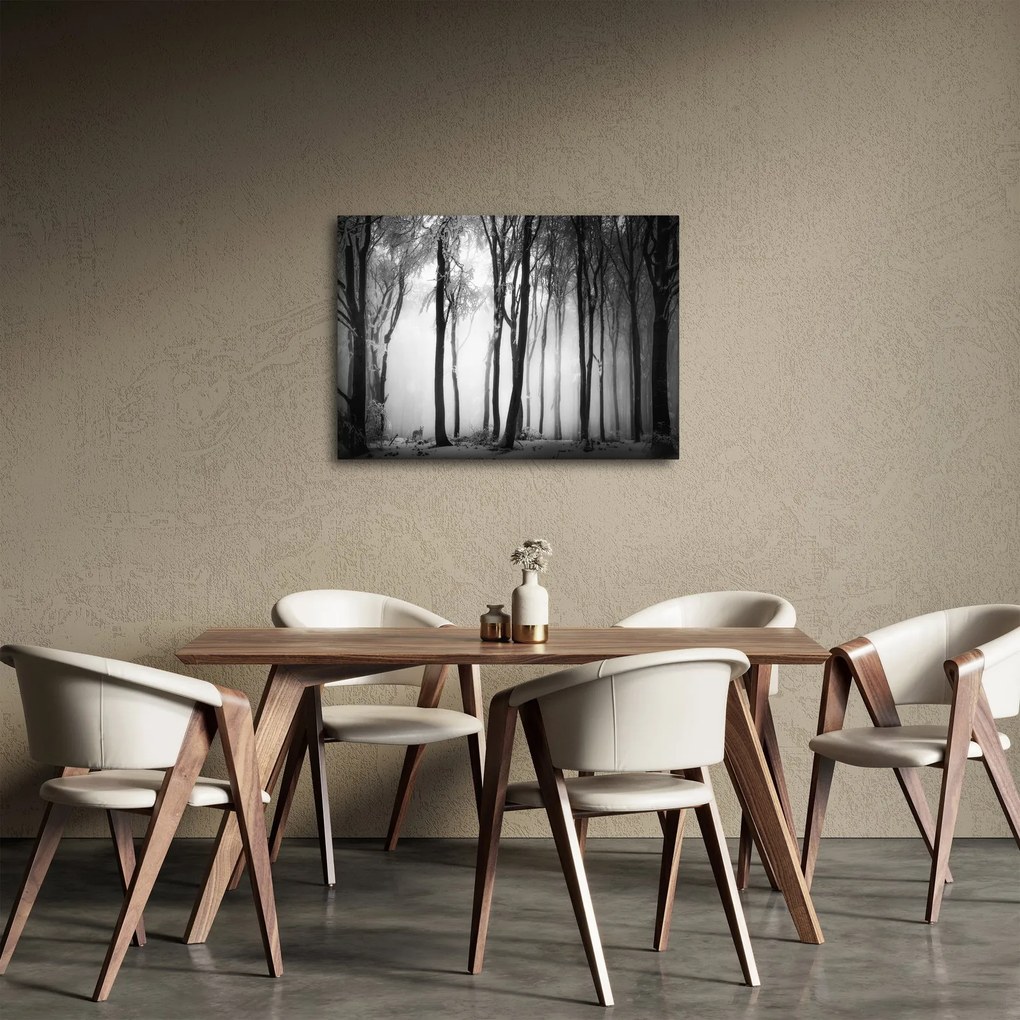 Tablou - Lup în pădurea întunecată (70x50 cm)