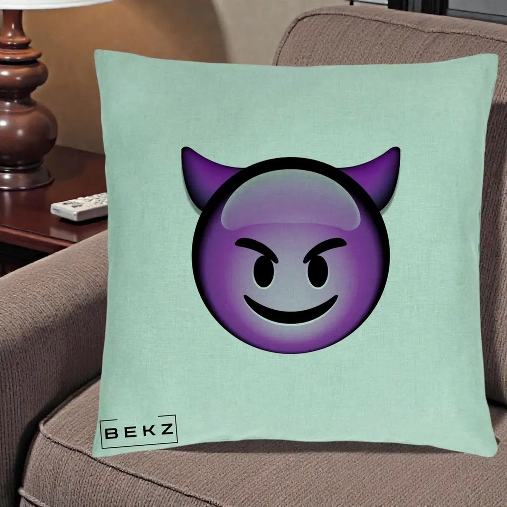 Perna Decorativa Emoji Diavol Mov, 40x40 cm, Verde Menta, Husa Detasabila, Perna Inclusa, BEKZ®