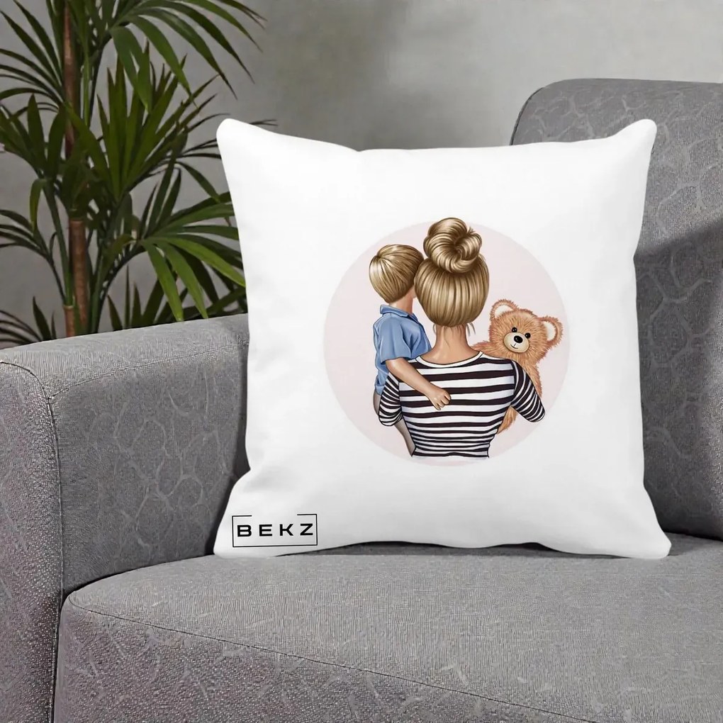 Cadou pentru Mama - Perna Personalizata Mama si Baietelul cu Ursulet, 40x40 cm, Alba Mata, Husa Detasabila, Perna Inclusa, BEKZ®