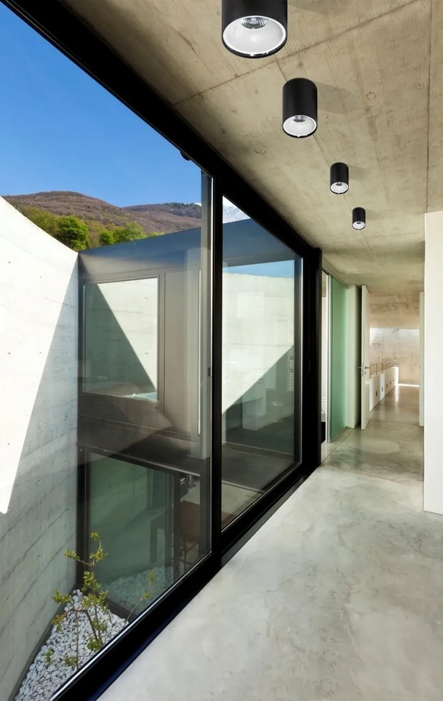 Spot aplicat tavan/plafon stil modern Remo Aluminiu