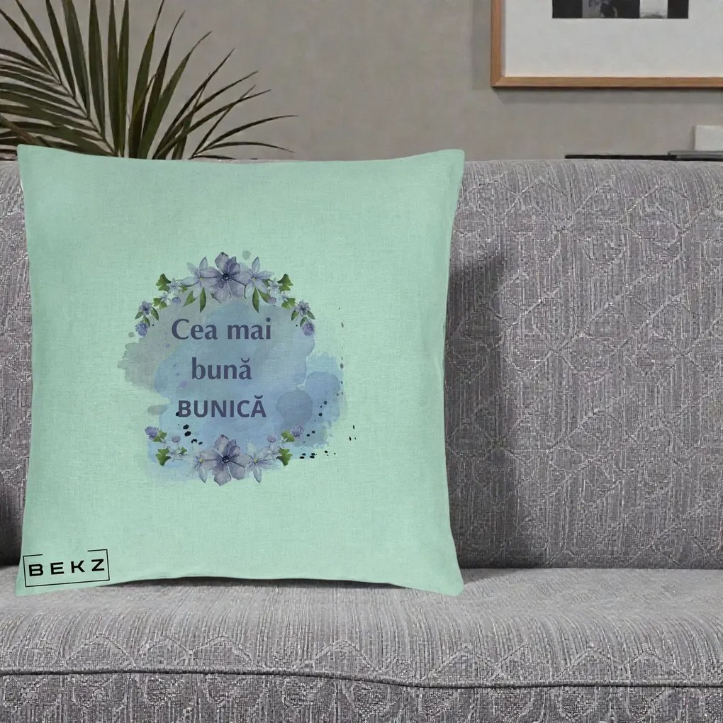 Cadou pentru Bunica - Perna Personalizata Cea Mai Buna Bunica Flori Mov Acuarela Negru, 40x40 cm, Verde Menta, Husa Detasabila, Perna Inclusa, BEKZ®