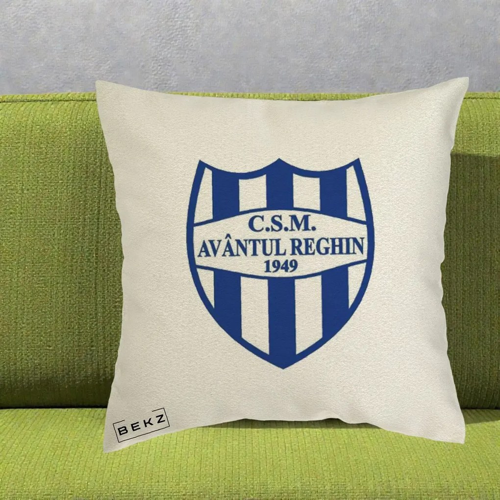 Perna Personalizata CSM Avantul Reghin 1949, 40x40 cm, Ecru, Husa Detasabila, Perna Inclusa, BEKZ®