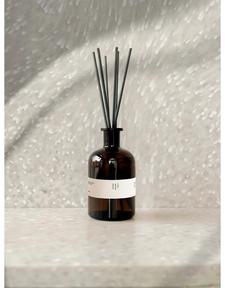 Difuzor de parfum #88 Linden, Moss, Hibiscus – Perfumed Prague