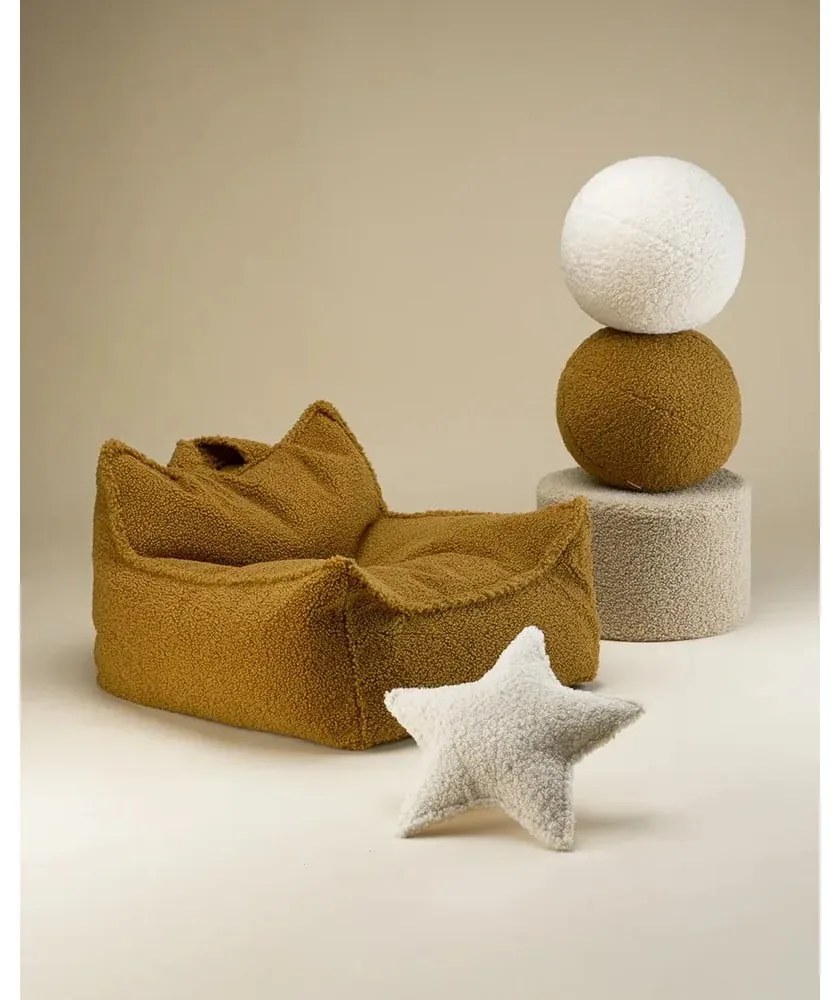 Pernă decorativă pentru copii maro cu tapițerie din țesătură bouclé Ball – Wigiwama