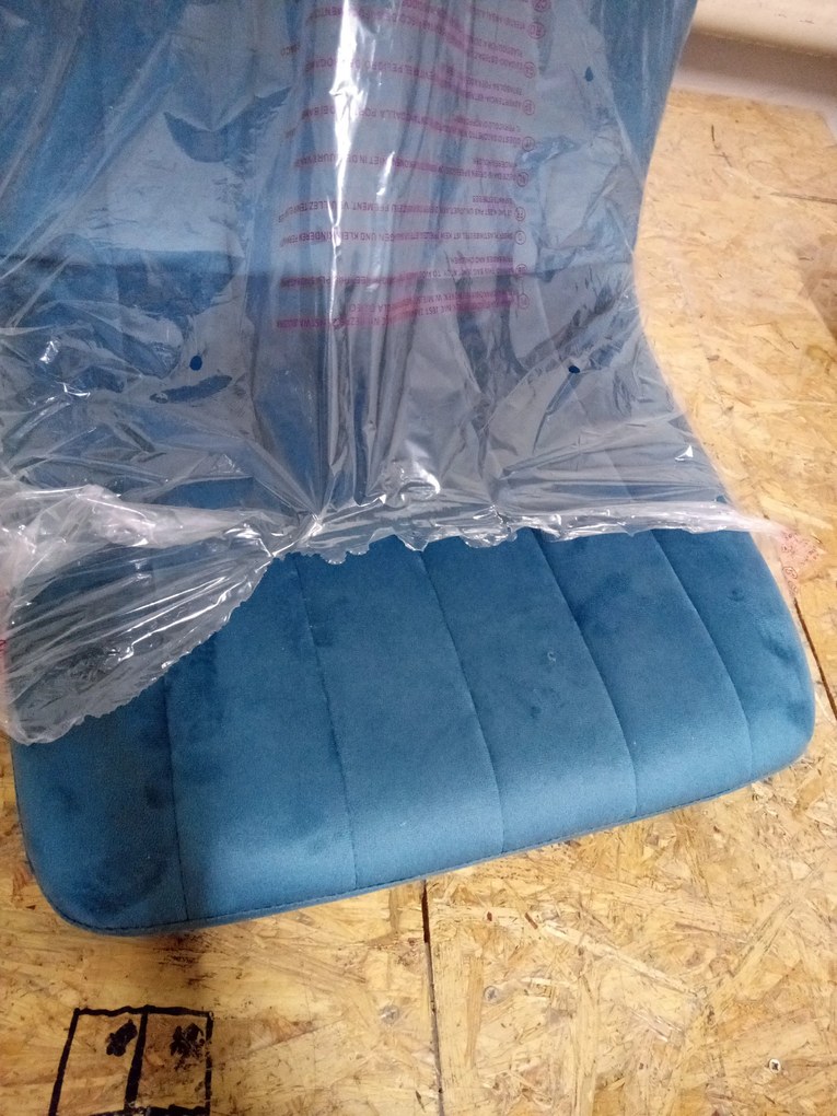 OFERTA Scaun de catifea petrol LAVA PETROL BLUE cu picioare negre II. calitate