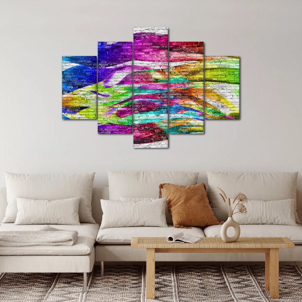 Tablou - Zid de cărămidă cu flăcări colorate (150x105 cm)
