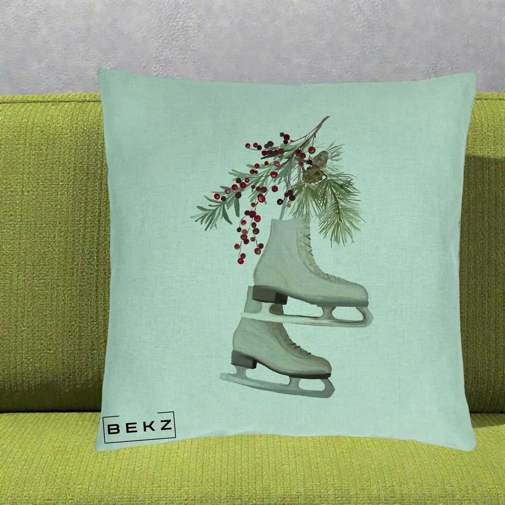 Perna Decorativa Patine cu Ramuri de Brad si Afine, 40x40 cm, Verde Menta, Husa Detasabila, Perna Inclusa, BEKZ®