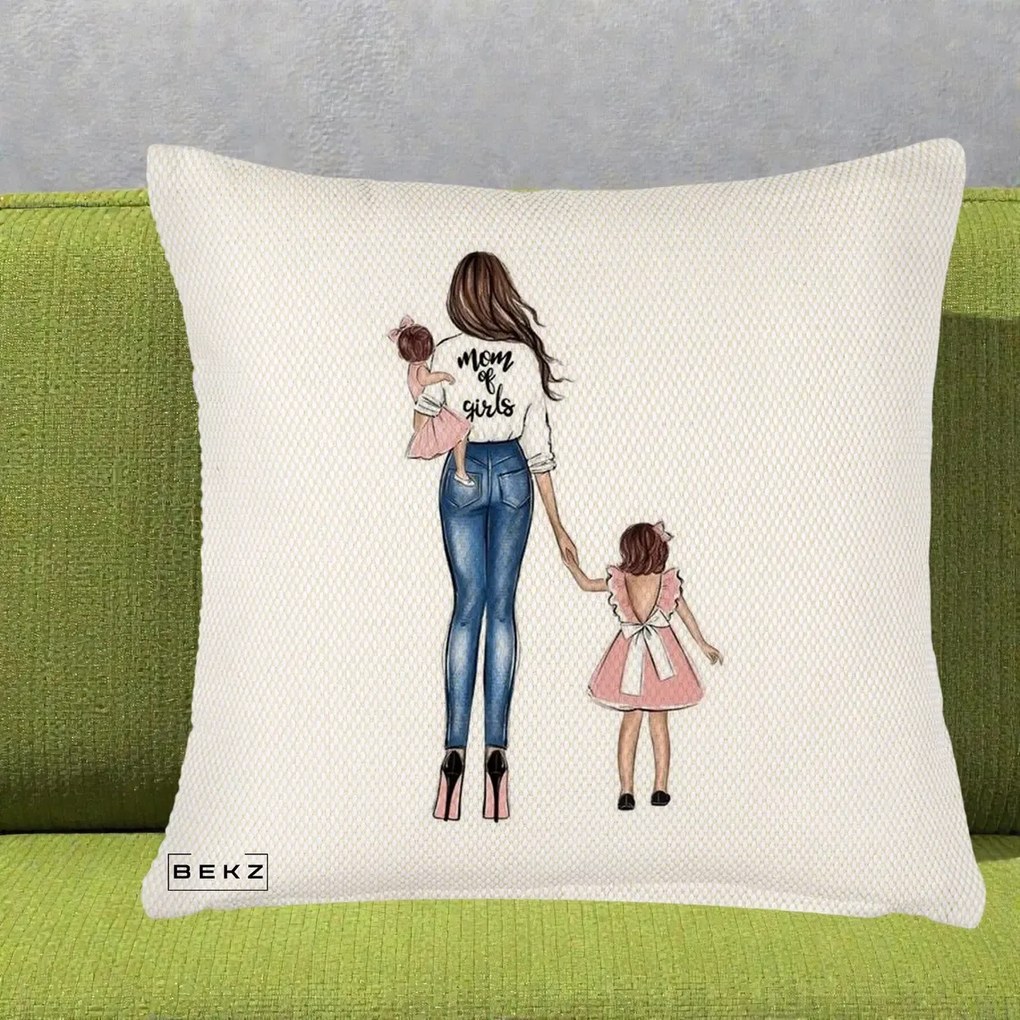 Cadou pentru Mama - Perna Personalizata Mom of Girls Mama cu Fetele, 40x40 cm, Crem Reliefat, Husa Detasabila, Perna Inclusa, BEKZ®