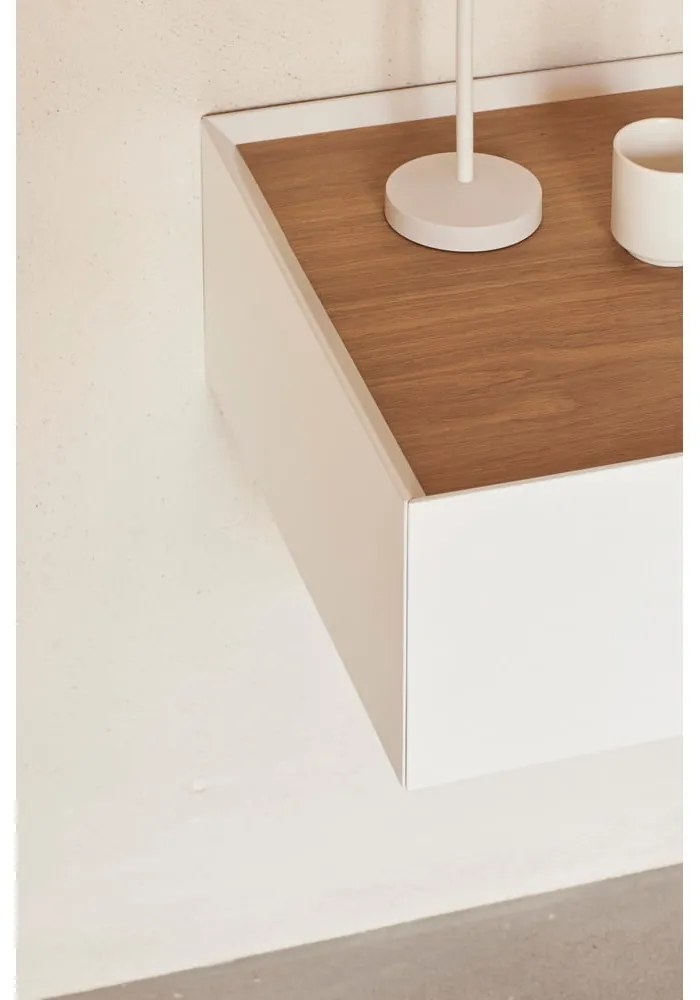 Noptieră albă suspendată cu blat cu aspect de lemn de stejar Arista – Teulat