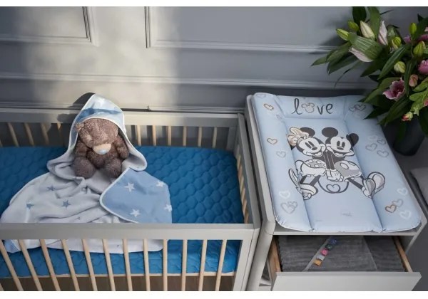 Saltea triunghiulară pentru înfășat DISNEY 50x70 cm albastră CebaBaby