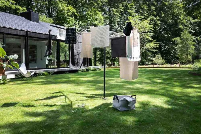 Uscator de rufe pentru exterior Brabantia TopSpinner 90300263, 50 m, Suport metalic, Husa, Rezistent la coroziune, Inox