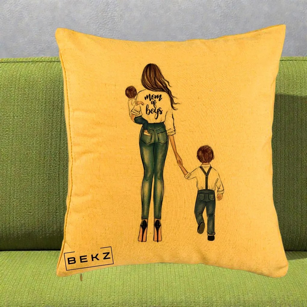 Cadou pentru Mama - Perna Personalizata Mom of Boys Mama cu Baietii, 40x40 cm, Galben, Husa Detasabila, Perna Inclusa, BEKZ®