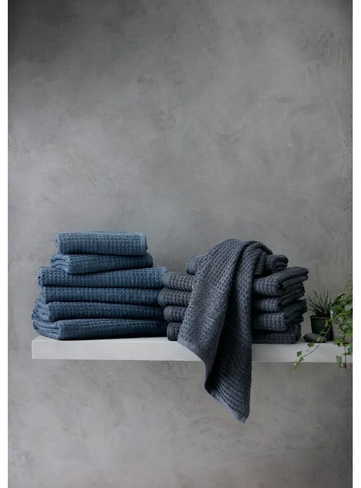 Prosop gri închis din bumbac organic din frotir 70x140 cm Check – JUNA