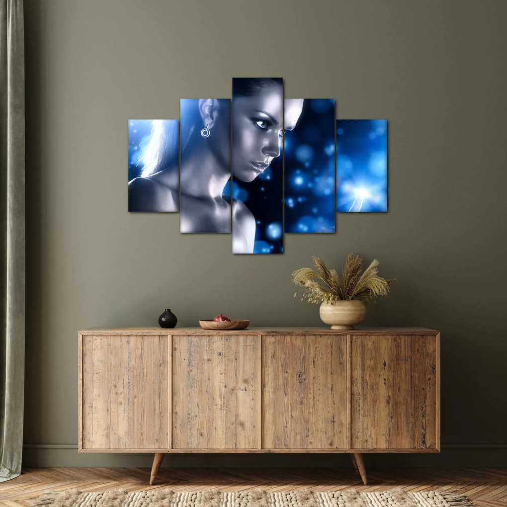 Tablou - Femeia, sclipici albastru (150x105 cm)