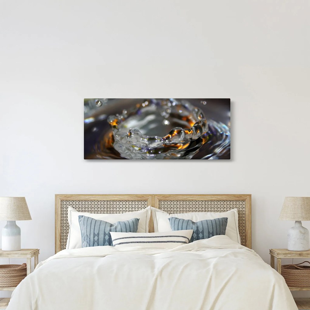 Tablou cu brățara din picături de apă (120x50 cm)