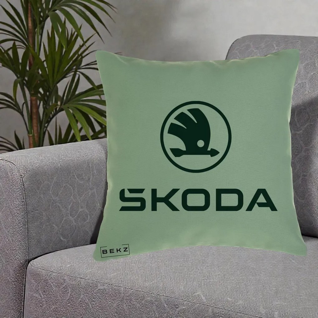 Perna Personalizata cu emblema Skoda, 40x40 cm, Verde, Husa Detasabila, Perna Inclusa, BEKZ®