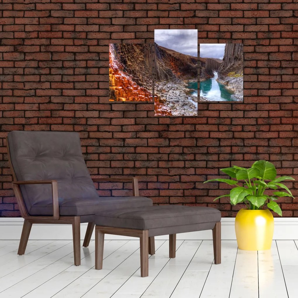 Tablou - Canionul Studlagil (90x60 cm)