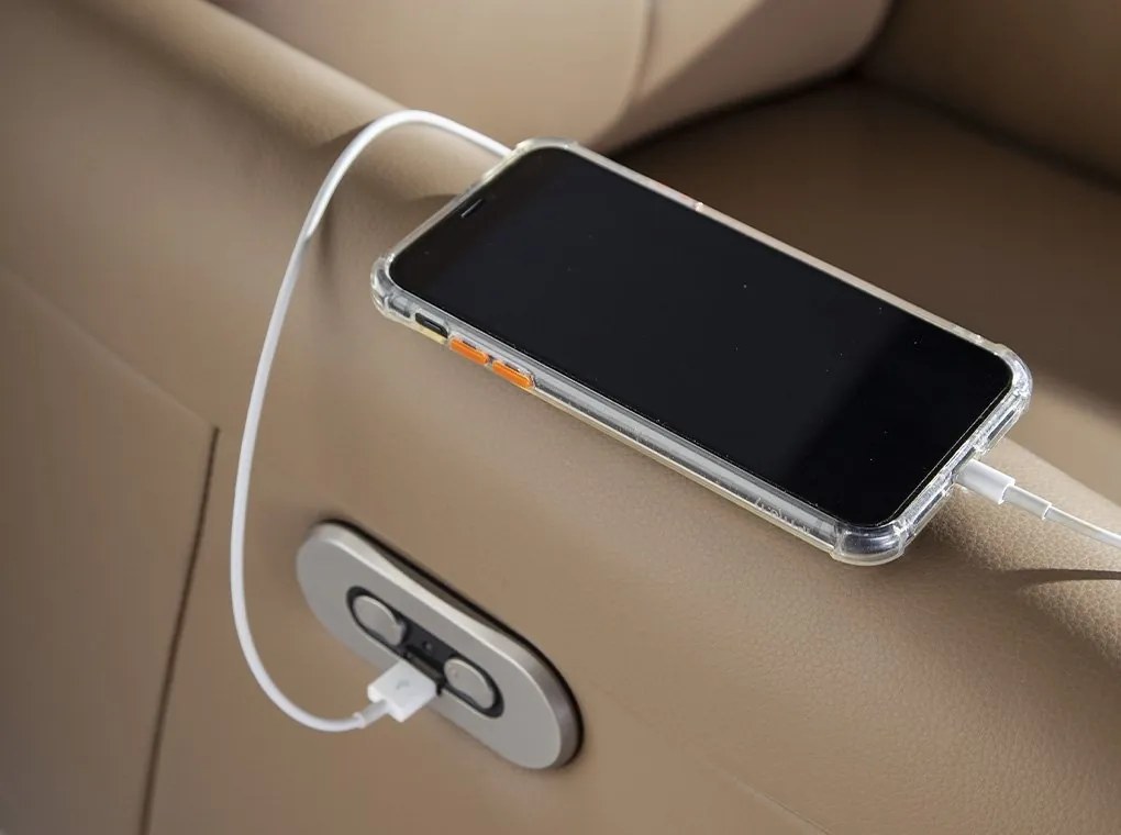 Fotoliu pivotant, functie relax si port USB, tapitat cu piele George