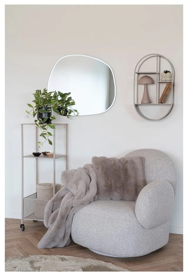 Pătură gri/bej din blană artificială 130x180 cm Galena – House Nordic