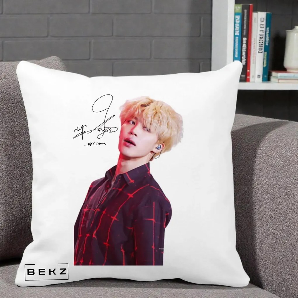 Perna Personalizata K-pop BTS Jimin Portret Artistic par Blond Autograf, 40x40 cm, Alba Mata, Husa Detasabila, Perna Inclusa, BEKZ®
