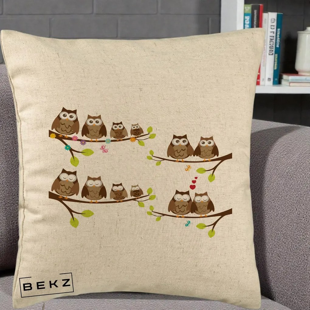 Perna Decorativa Familie de Bufnite pe Ramuri, 40x40 cm, Bej, Husa Detasabila, Perna Inclusa, BEKZ®