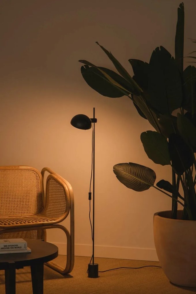 Lampadar mobil directionabil MATILDA negru