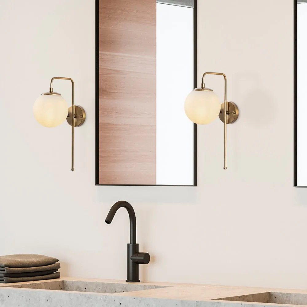 Aplică de perete albă/alămie Viran – Opviq lights