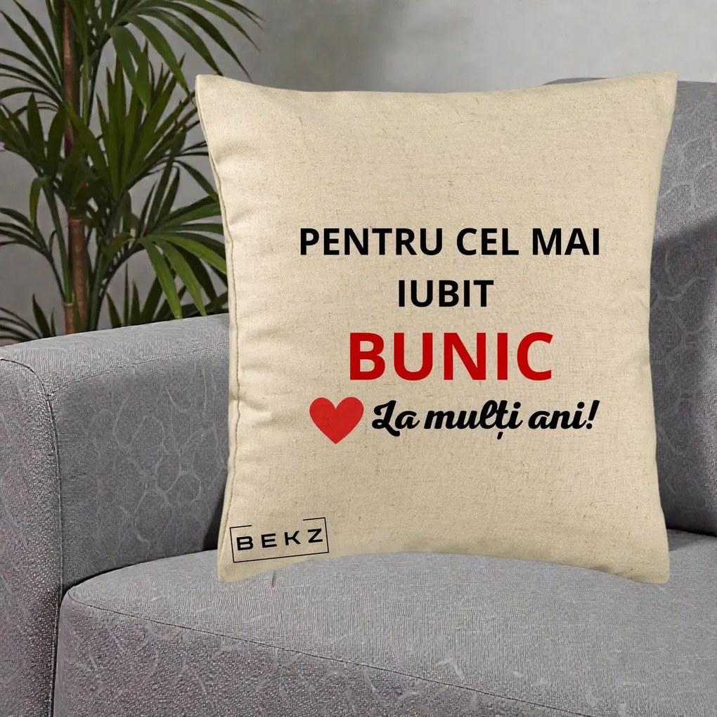 Cadou pentru Bunic - Perna Personalizata Pentru Cel Mai Iubit Bunic La Multi Ani Rosu, 40x40 cm, Bej, Husa Detasabila, Perna Inclusa, BEKZ®