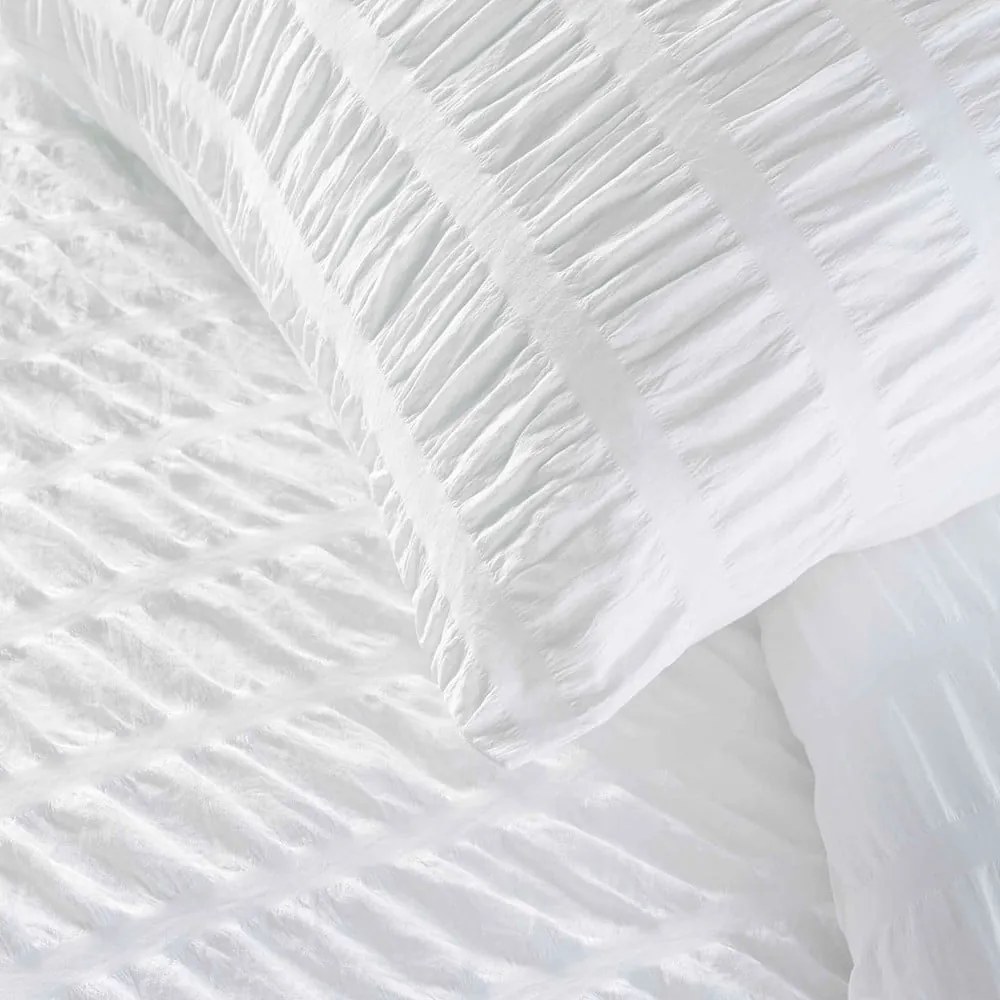 Lenjerie de pat albă din țesătură crep pentru pat de o persoană 140x200 cm Plissia – douceur d'intérieur