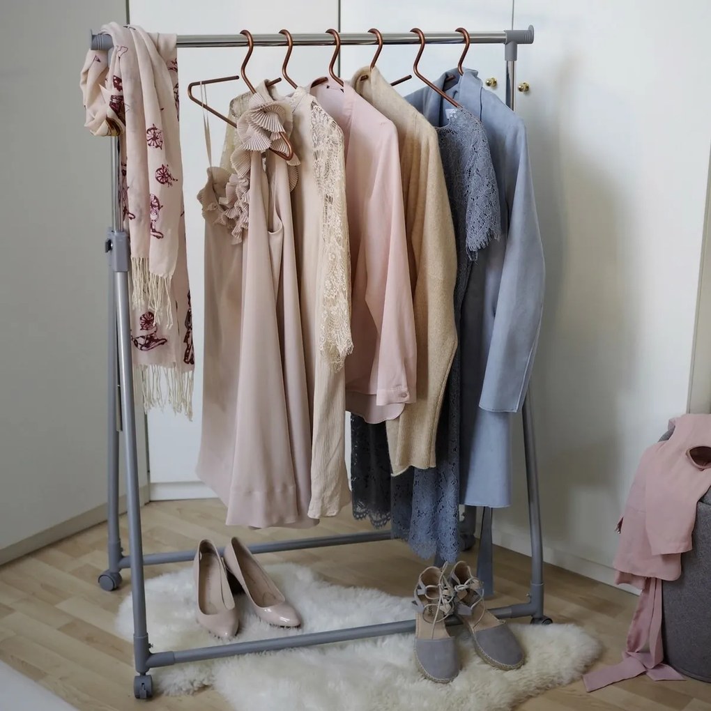 Wenko Suport metalic reglabil pe roți