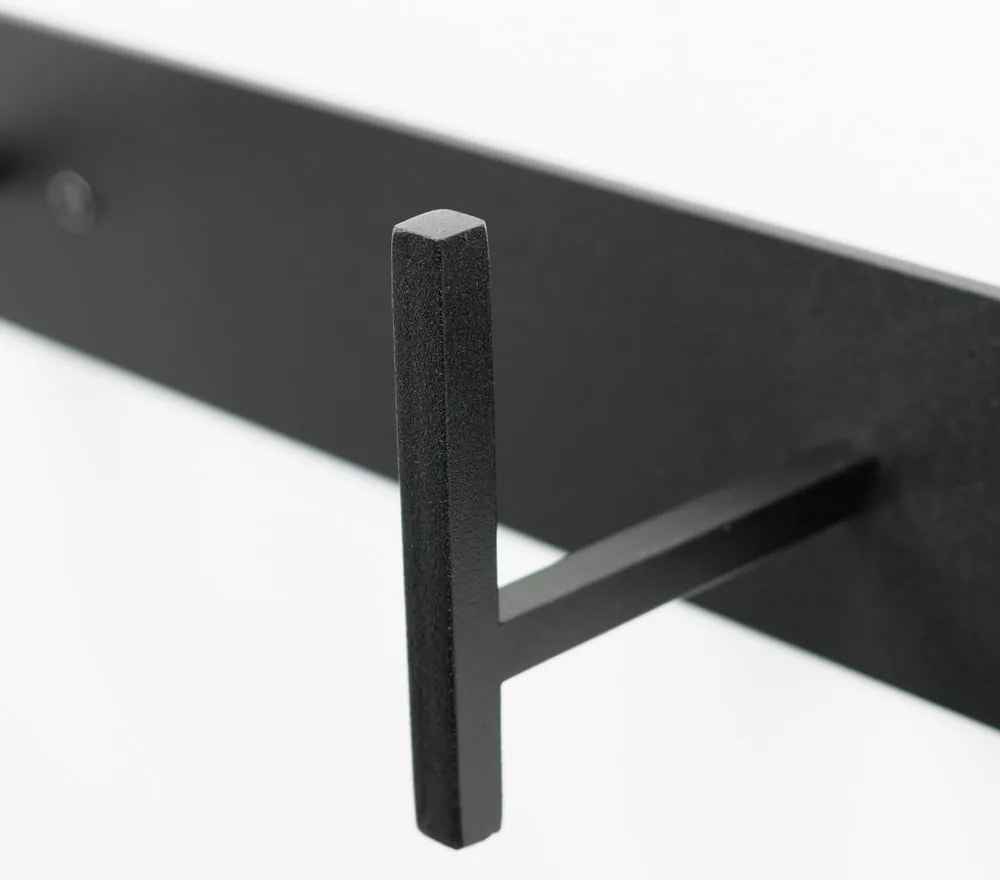 Cuier de perete negru din metal 64 cm Chapman – Spinder Design