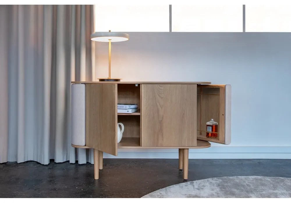 Comodă neagră/maro joasă cu aspect de lemn de stejar 109x75 cm Treasures – UMAGE