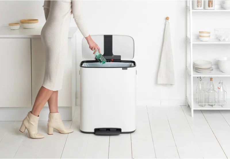 Cos de gunoi Brabantia Bo Pedal 1003182, 60 l, Inchidere usoara, Baza antiderapanta, Alb