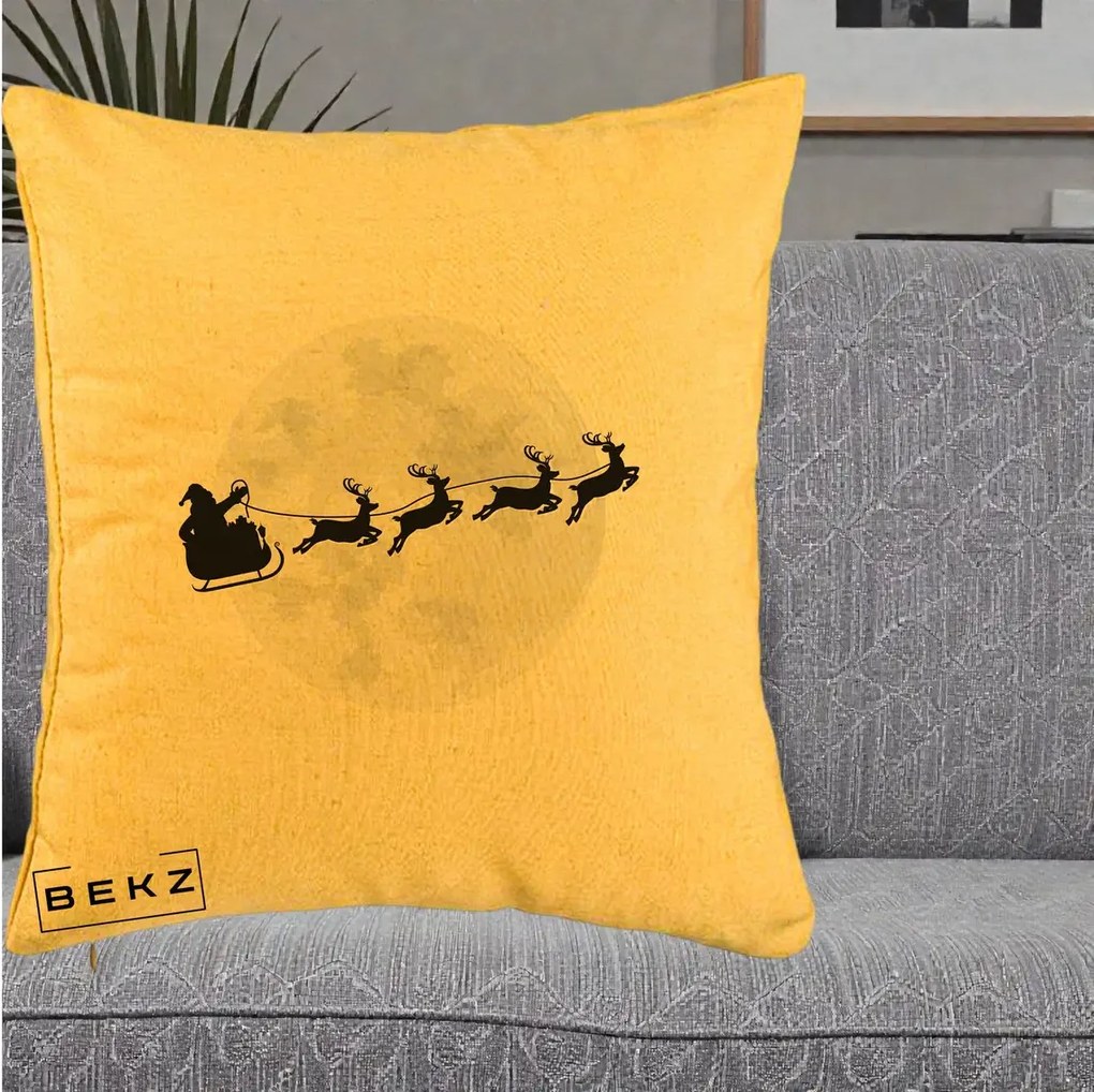 Perna Decorativa Mos Craciun Sanie Luna, 40x40 cm, Galben, Husa Detasabila, Perna Inclusa, BEKZ®