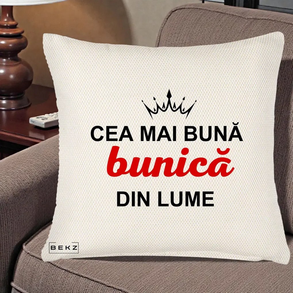 Cadou pentru Bunica - Perna Personalizata Cea Mai Buna Bunica Din Lume Coroana Neagra, 40x40 cm, Crem Reliefat, Husa Detasabila, Perna Inclusa, BEKZ®