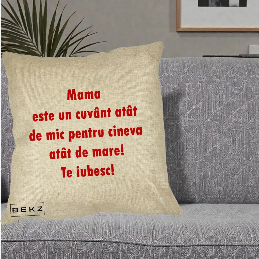 Cadou pentru Mama - Perna Personalizata Mama Cuvant Mic, 40x40 cm, Crem, Husa Detasabila, Perna Inclusa, BEKZ®