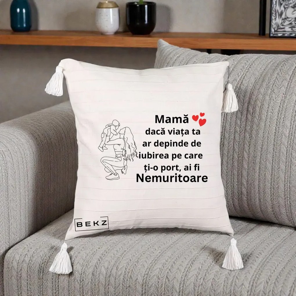 Cadou pentru Mama - Perna Personalizata Mama Nemuritoare Portret Graphic, 40x40 cm, Bej cu Franjuri, Husa Detasabila, Perna Inclusa, BEKZ®