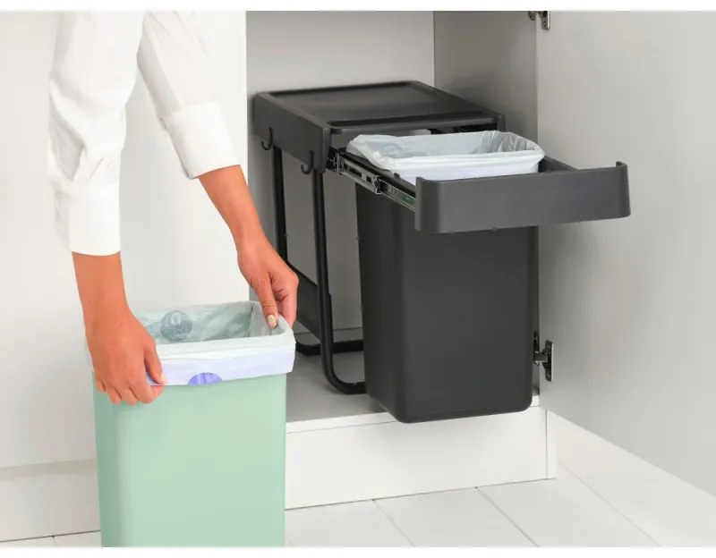 Cos de gunoi colectare selectiva Brabantia Sort&Go 1008862, 2x15 L, Montaj intern cu cadru telescopic, Gri/verde