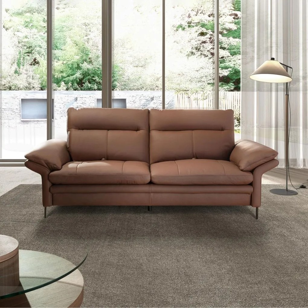 Canapea 3 locuri, tapitata cu piele naturala, spatar rabatabil Maro