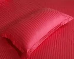Cearceaf de pat cu elastic + doua fete perna, 180x200 cm, culoare Rosu