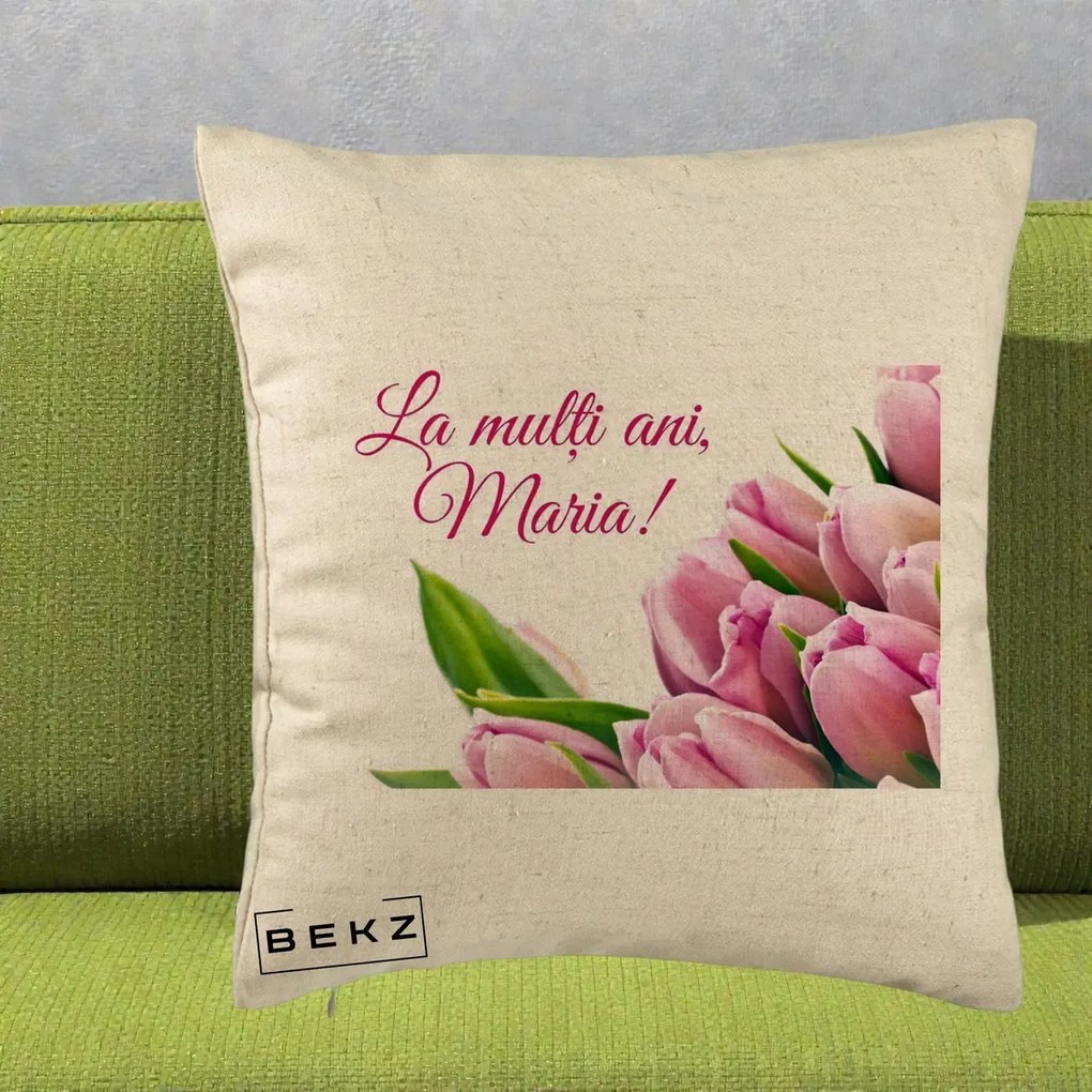 Cadou de Onomastica - Perna Personalizata La Multi Ani Maria Lalele, 40x40 cm, Bej, Husa Detasabila, Perna Inclusa, BEKZ®