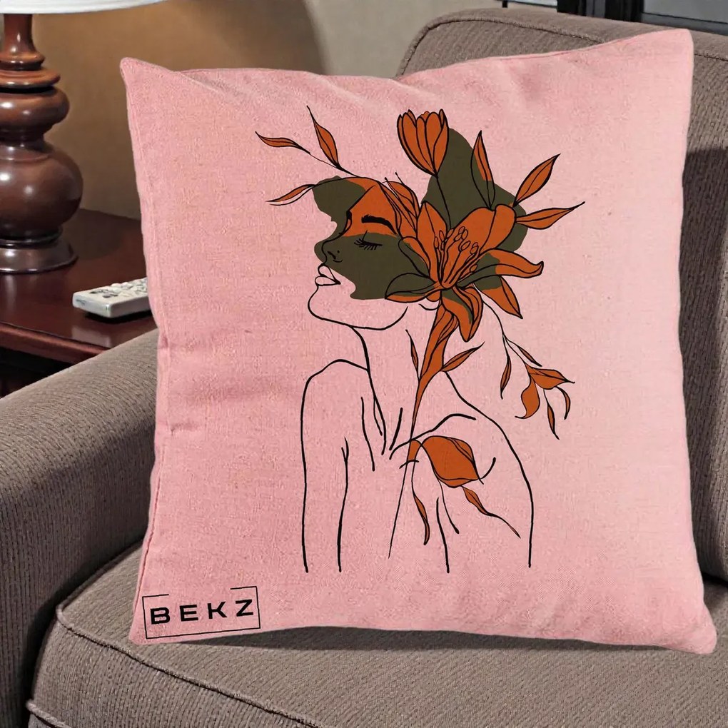 Perna Decorativa Portret Feminin Crin Auriu, 40x40 cm, Roz, Husa Detasabila, Perna Inclusa, BEKZ®
