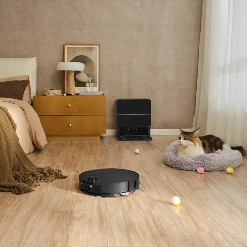 Aspirator robotic cu AI Roborock Saros 10, 65W, 22000 Pa, 270 ml, SMART, Curățare uscată și umedă, LiDAR, StarSight, 180 min autonomie, Negru