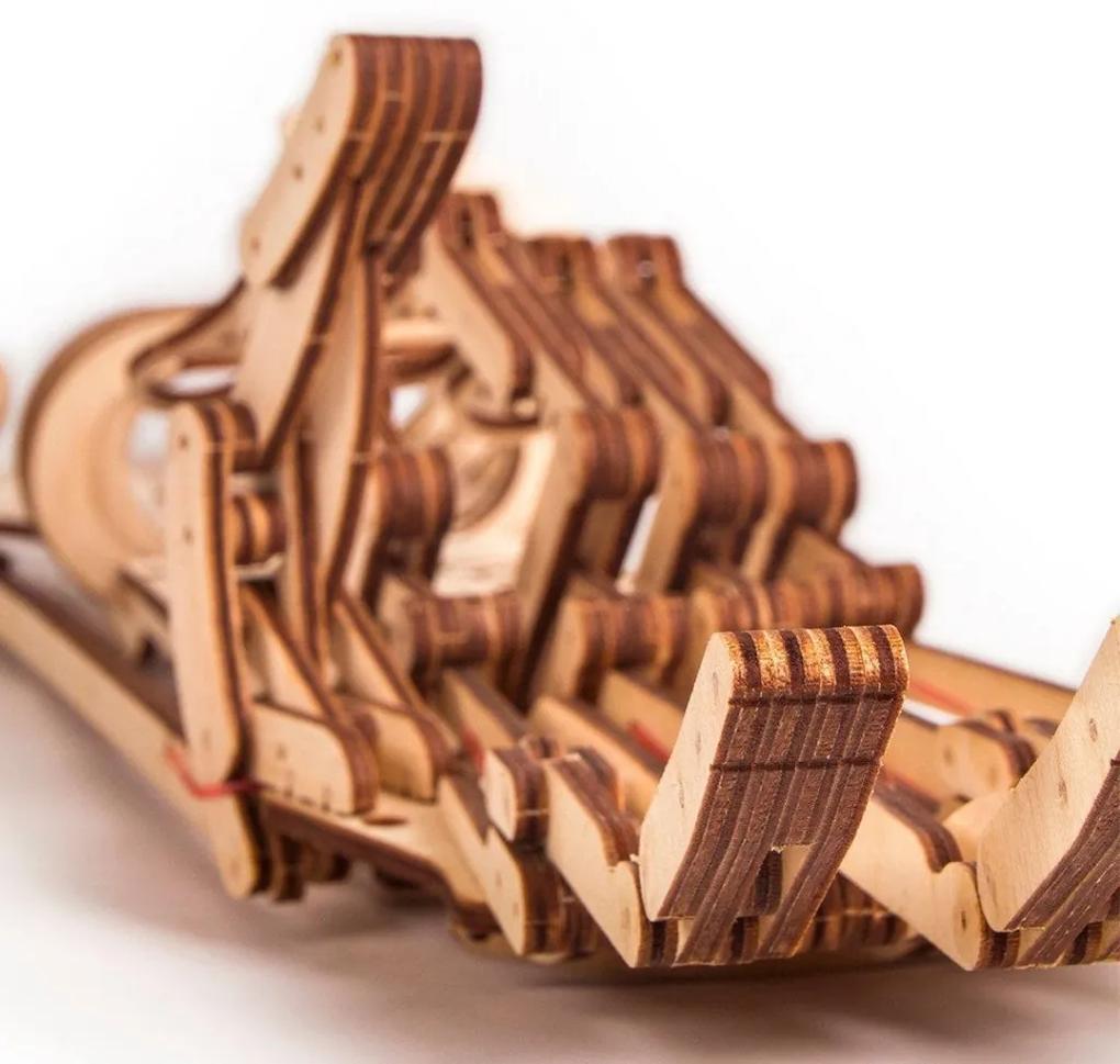 Puzzle 3D mecanic din lemn mana